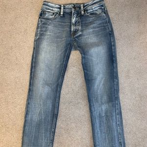 AMERICAN EAGLE BLUE JEANS! Barely Worn. 🚭 home